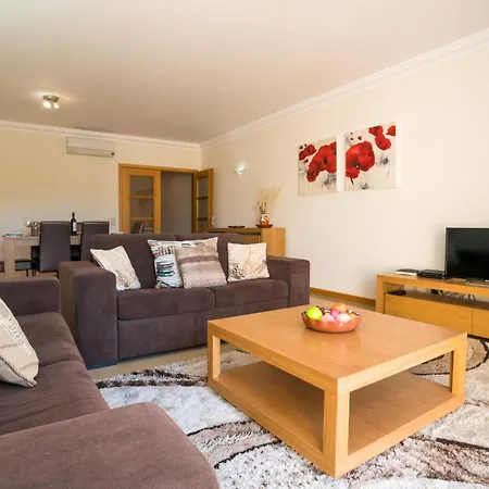 Holiday home Charming Family Townhouse In Albufeira, Algarve Albufeira